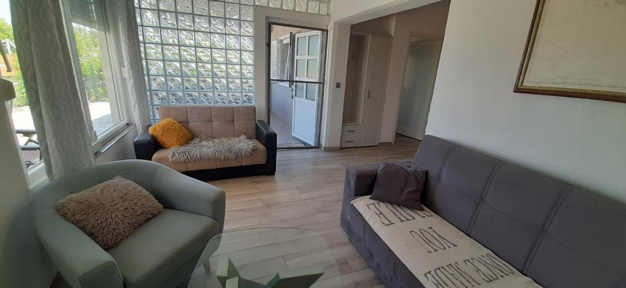 Apartment Mezaroca Rogoznica  Buitenkant foto