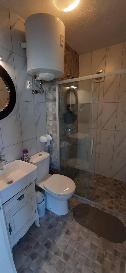 Apartment Mezaroca Rogoznica  Buitenkant foto